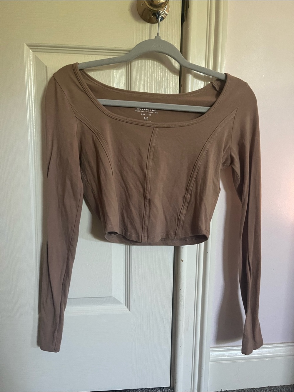 Hollister Taupe Long Sleeve Scoop Neck Crop Top